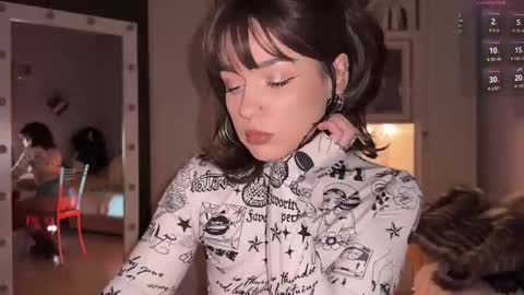 Miss Nelly online show from 09-08-25, 09:58