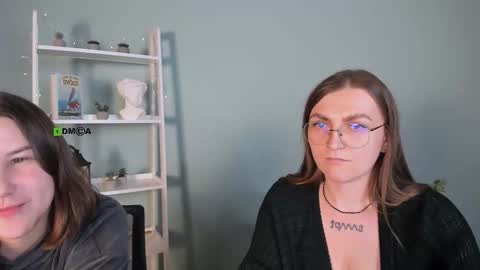 Snapshot of sun_julia chatting on 11-10-25, 03:44 sun_julia online show from 11-10-25, 03:44