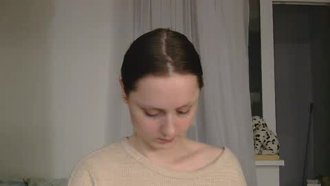 Snapshot of sun_sparkle chatting on 01-11-26, 02:44 Olivia online show from 01-11-26, 02:44