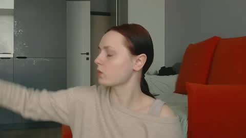 Snapshot of sun_sparkle chatting on 02-06-26, 07:23 Olivia online show from 02-06-26, 07:23