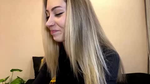 Lexi online show from 12-14-25, 08:30