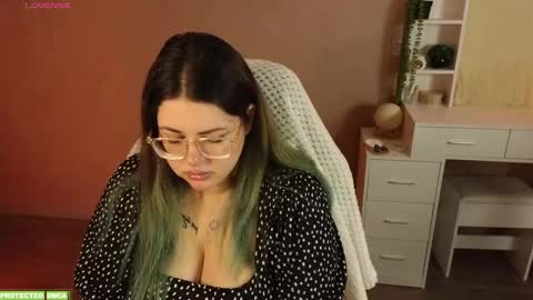 Tina. Im topless model  online show from 11-06-25, 09:21