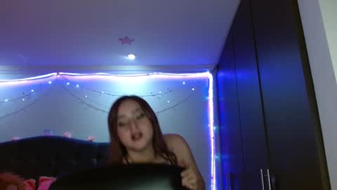 Snapshot of sunflower_dance chatting on 12-07-24, 01:14 Jeraldine online show from 12-07-24, 01:14