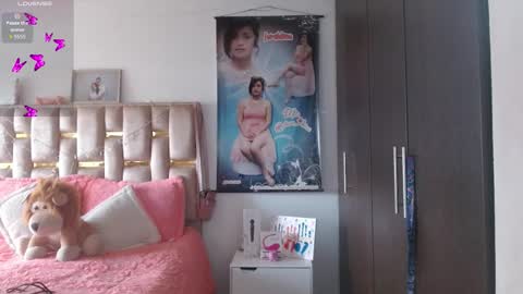 Snapshot of sunflower_dance chatting on 10-27-25, 09:41 Jeraldine online show from 10-27-25, 09:41