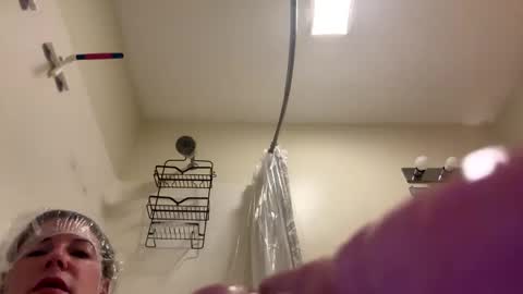 Snapshot of sunnbabe92485 chatting on 09-09-25, 01:49 sunnbabe92485 online show from 09-09-25, 01:49