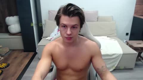 Snapshot of sunny1girl chatting on 12-02-25, 09:36 Alice and Sergey online show from 12-02-25, 09:36