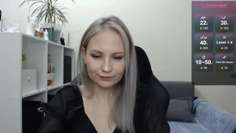 Naomi online show from 01-30-25, 04:24