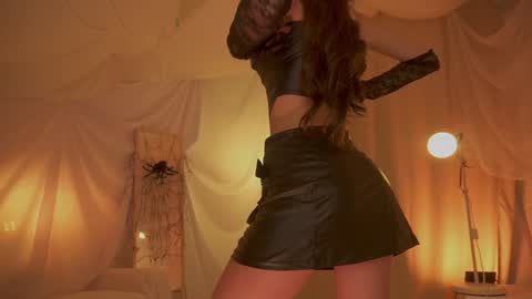 Maria online show from 11-24-25, 09:25