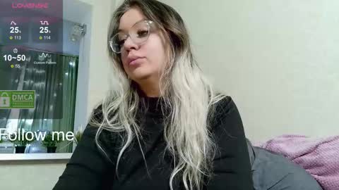 sunny mood online show from 12-14-25, 09:41