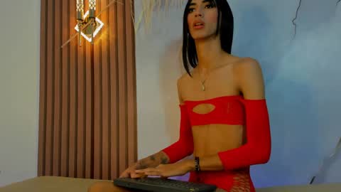 Snapshot of sunny_os chatting on 04-28-26, 01:16 Sunny online show from 04-28-26, 01:16