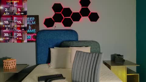 Sunny River online show from 04-21-26, 12:11