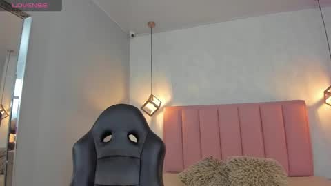  S U N N Y online show from 04-16-26, 12:50