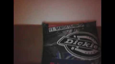 Snapshot of sunnygun0 chatting on 10-30-25, 09:04 sunnygun0 online show from 10-30-25, 09:04