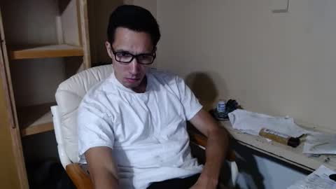 sunnysided1 online show from 04-28-26, 01:37