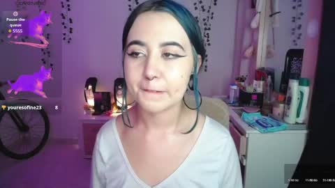 Snapshot of sunset_pienk chatting on 04-18-26, 04:49 Sunset online show from 04-18-26, 04:49