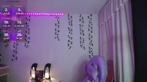 Snapshot of sunset_pienk chatting on 04-22-26, 04:26 Sunset online show from 04-22-26, 04:26