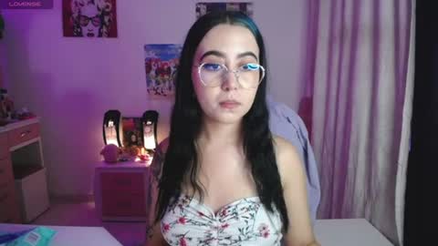 Snapshot of sunset_pienk chatting on 06-09-26, 04:46 Sunset online show from 06-09-26, 04:46