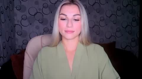 Snapshot of sunsetwithava chatting on 07-19-26, 08:01 sunsetwithava online show from 07-19-26, 08:01