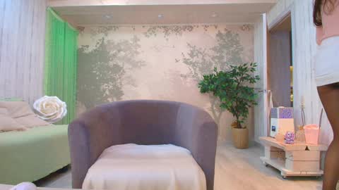 Eva  online show from 12-21-25, 04:14