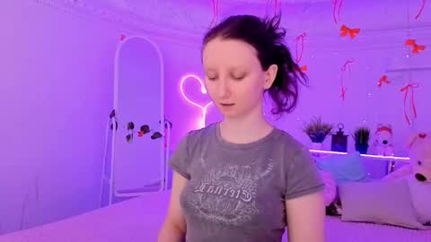 Alice online show from 02-10-26, 01:26