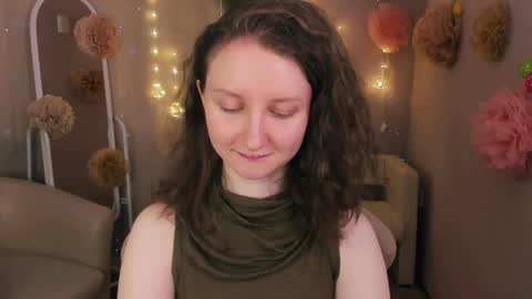 Alice online show from 04-18-26, 06:28