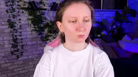 Alice online show from 05-19-26, 01:39