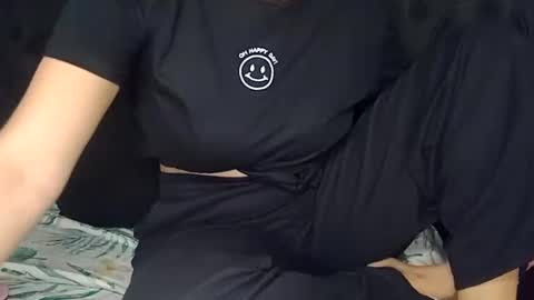 Annie online show from 12-17-24, 11:38