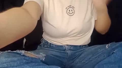 Annie online show from 12-31-24, 01:57