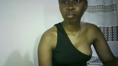 Snapshot of sunshine_g chatting on 07-17-26, 03:24 Sunshine online show from 07-17-26, 03:24