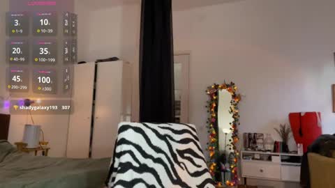 Lina online show from 04-27-26, 08:12