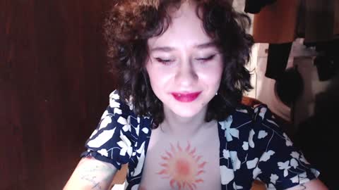 Snapshot of sunshinehella chatting on 12-04-24, 12:03 Hella online show from 12-04-24, 12:03