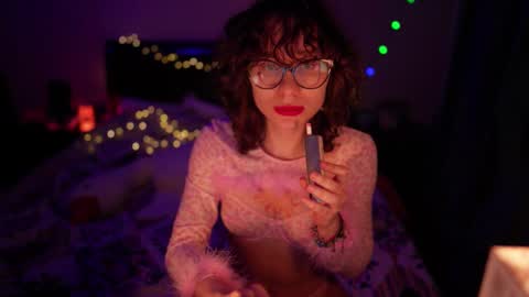 Snapshot of sunshinehella chatting on 02-21-25, 04:48 Hella online show from 02-21-25, 04:48