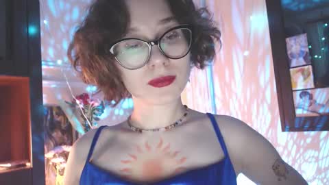 Snapshot of sunshinehella chatting on 02-25-26, 06:17 Hella online show from 02-25-26, 06:17