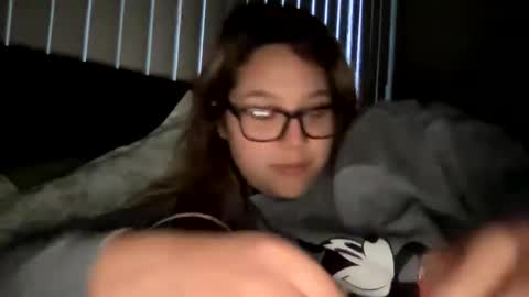 sunshinemae09 online show from 11-21-25, 12:43