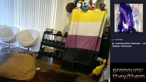 Snapshot of sunshinestreak chatting on 05-12-26, 06:05 im not actually a man my pronouns are theythem online show from 05-12-26, 06:05