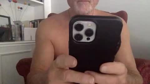 Snapshot of suntrdr077 chatting on 12-14-25, 06:12 suntrdr077 online show from 12-14-25, 06:12