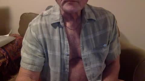 Snapshot of suntrdr077 chatting on 02-04-26, 02:17 suntrdr077 online show from 02-04-26, 02:17