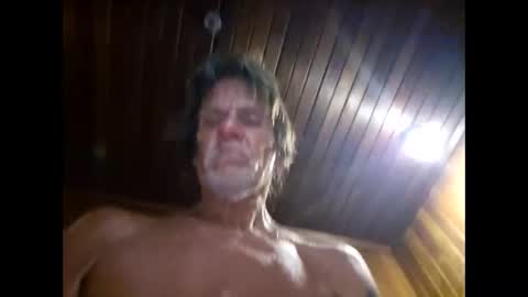 Snapshot of suntroll chatting on 01-17-25, 08:34 Suntroll online show from 01-17-25, 08:34