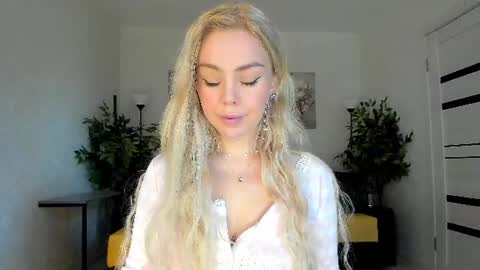 Jenn online show from 07-18-26, 03:54