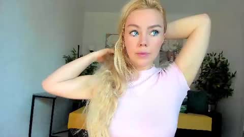 Jenn online show from 07-28-26, 04:08