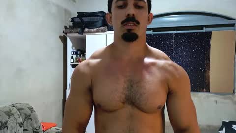 Snapshot of superbigmr chatting on 04-04-26, 04:33 james online show from 04-04-26, 04:33
