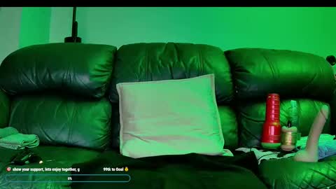 Snapshot of superduty5speed chatting on 11-01-25, 03:52 Thomas online show from 11-01-25, 03:52