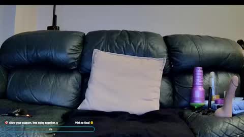 Snapshot of superduty5speed chatting on 11-23-25, 07:46 Thomas online show from 11-23-25, 07:46