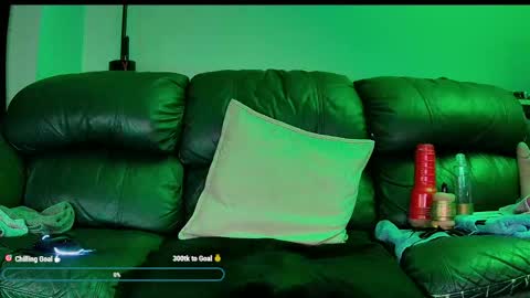 Snapshot of superduty5speed chatting on 06-06-26, 04:50 Thomas online show from 06-06-26, 04:50
