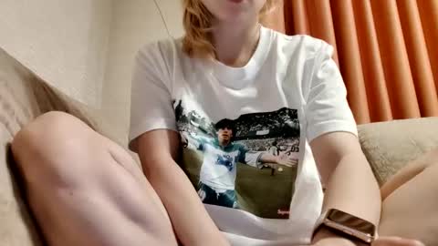 Snapshot of supereasyx chatting on 02-27-25, 05:58 Annie online show from 02-27-25, 05:58