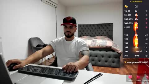 supermanboyxxl online show from 10-23-25, 05:18