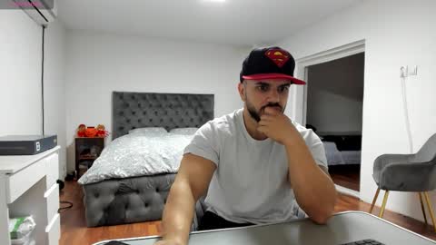 supermanboyxxl online show from 11-27-25, 06:48