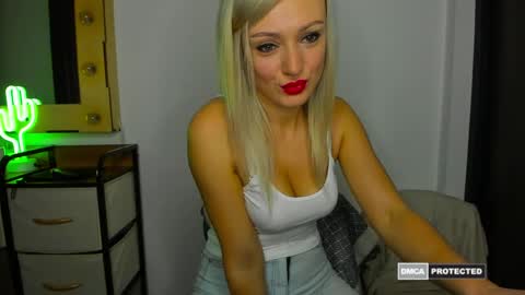 Natalie online show from 06-04-26, 05:19