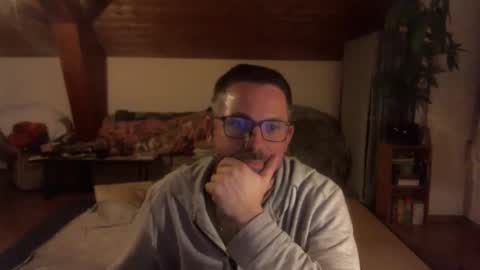 supersquirrel81 online show from 12-21-25, 06:15