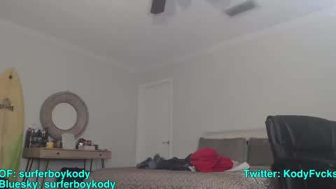 Snapshot of surferboykody chatting on 01-06-25, 10:37 surferboykody online show from 01-06-25, 10:37